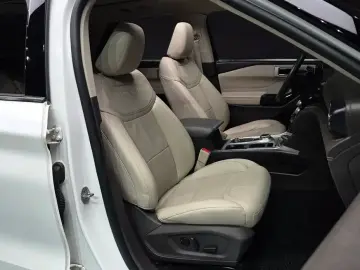 2022 Ford Explorer с пробегом 107 790 км