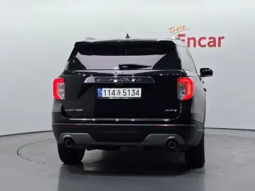 2021 Ford Explorer с пробегом 54 974 км