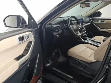 2022 Ford Explorer с пробегом 64 509 км