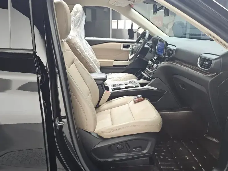 2022 Ford Explorer с пробегом 64 509 км