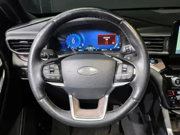2021 Ford Explorer с пробегом 115 244 км