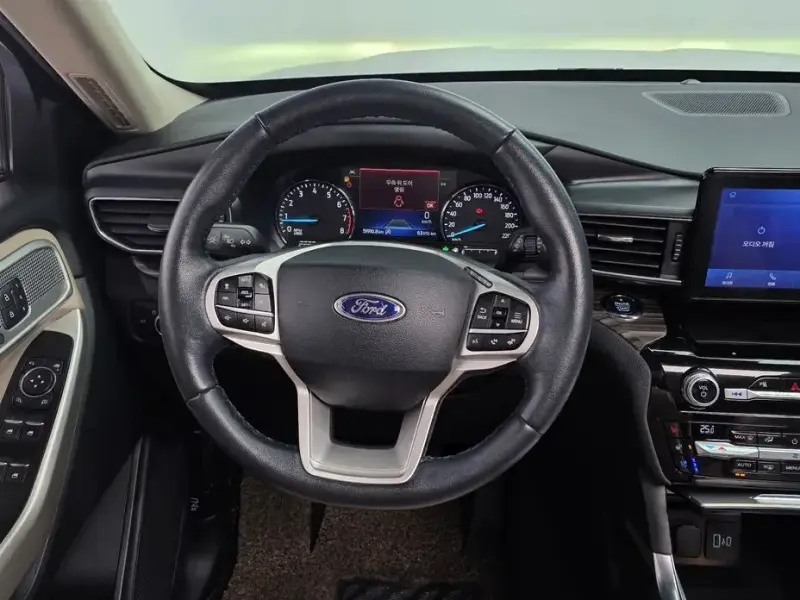 2021 Ford Explorer с пробегом 51 910 км