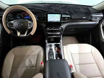 2021 Ford Explorer с пробегом 21 556 км