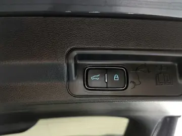 2021 Ford Explorer с пробегом 21 556 км