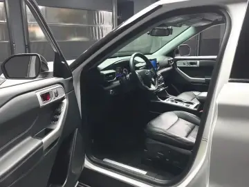 2021 Ford Explorer с пробегом 63 623 км