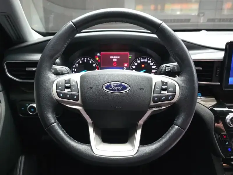 2021 Ford Explorer с пробегом 63 623 км