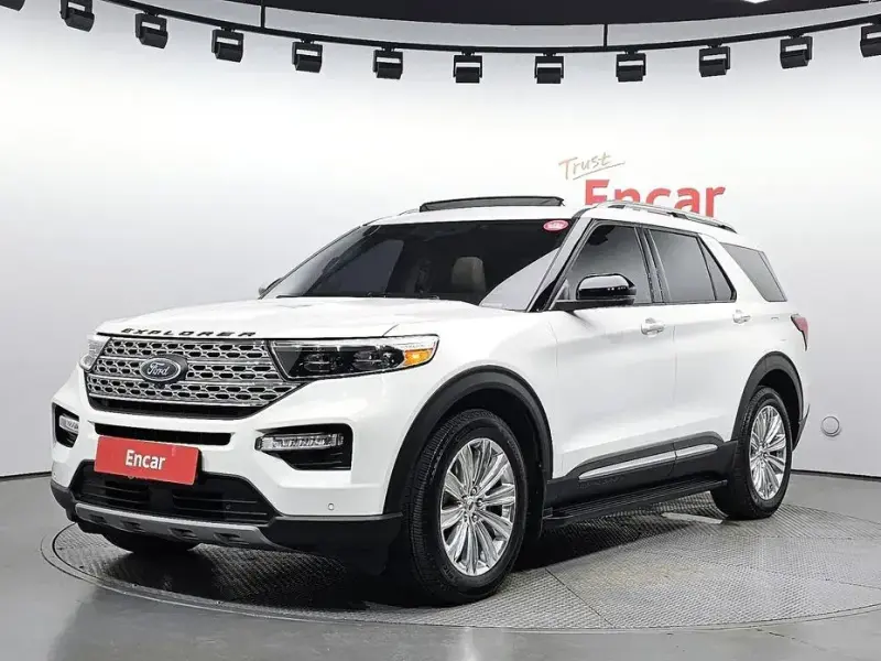 2021 Ford Explorer с пробегом 24 843 км