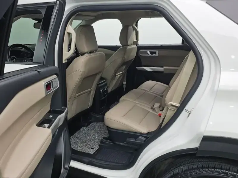 2021 Ford Explorer с пробегом 24 843 км