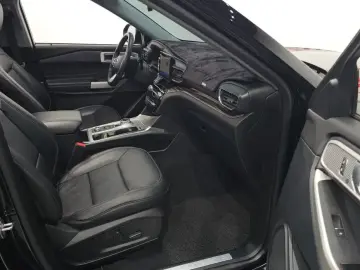 2021 Ford Explorer с пробегом 42 439 км