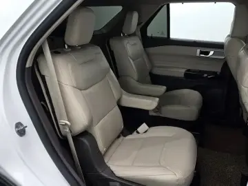 2022 Ford Explorer с пробегом 18 454 км