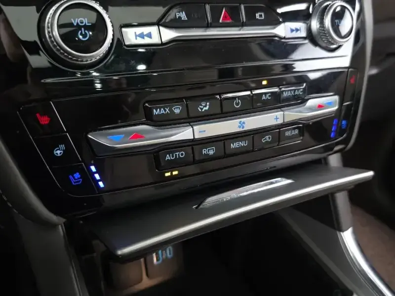 2022 Ford Explorer с пробегом 18 454 км