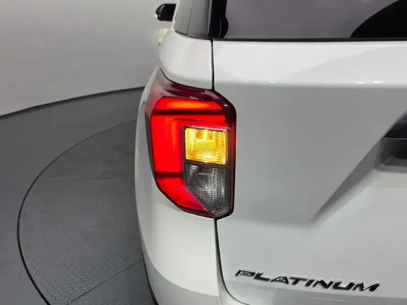 2022 Ford Explorer с пробегом 18 454 км
