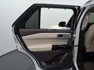 2022 Ford Explorer с пробегом 18 454 км