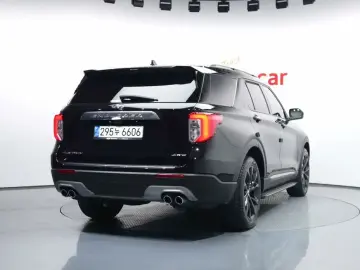2021 Ford Explorer с пробегом 30 040 км
