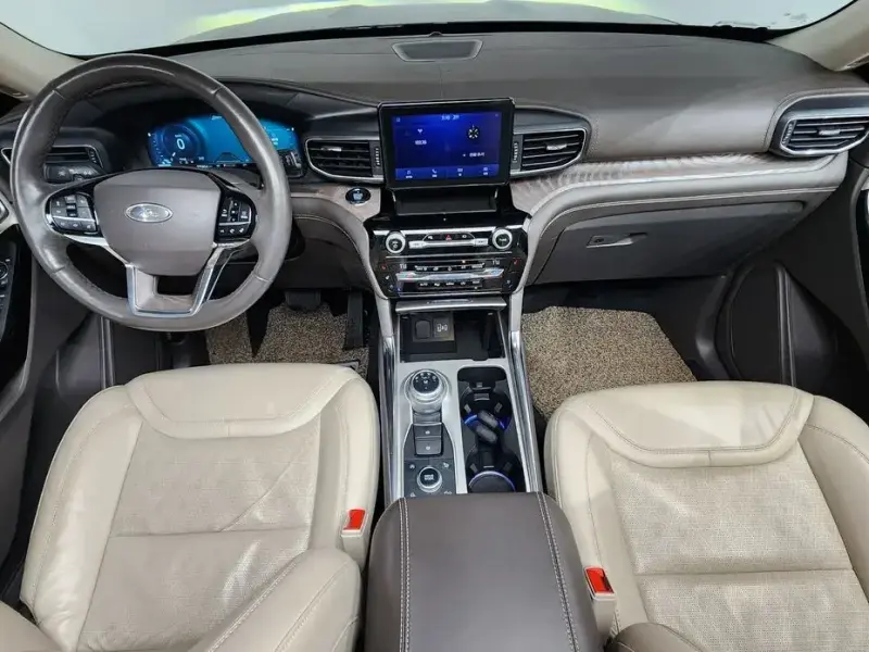 2021 Ford Explorer с пробегом 30 040 км