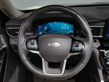 2021 Ford Explorer с пробегом 30 040 км