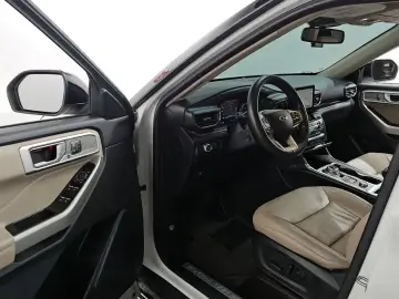 2022 Ford Explorer с пробегом 71 337 км