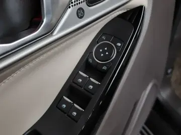 2021 Ford Explorer с пробегом 30 040 км
