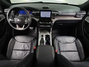 2021 Ford Explorer с пробегом 39 940 км