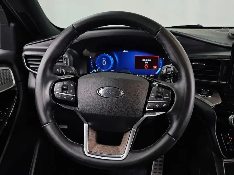 2021 Ford Explorer с пробегом 39 940 км