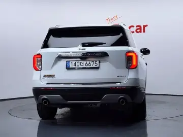 2022 Ford Explorer с пробегом 33 436 км
