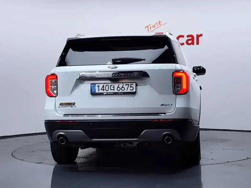 2022 Ford Explorer с пробегом 33 436 км