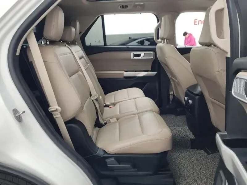 2022 Ford Explorer с пробегом 33 436 км