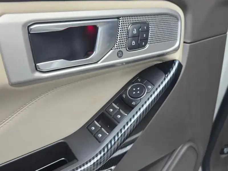 2021 Ford Explorer с пробегом 23 343 км