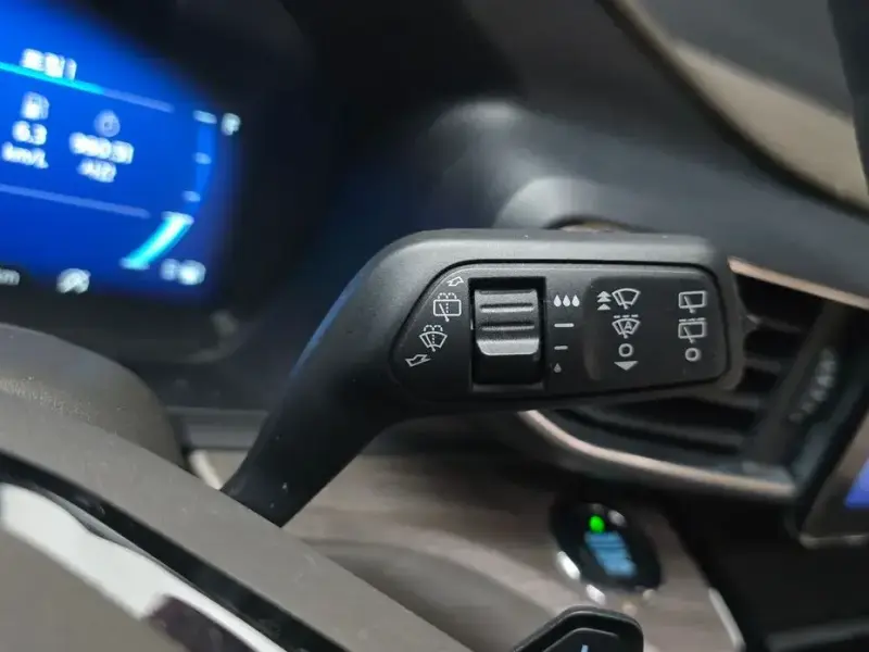 2021 Ford Explorer с пробегом 23 343 км
