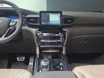 2021 Ford Explorer с пробегом 23 343 км