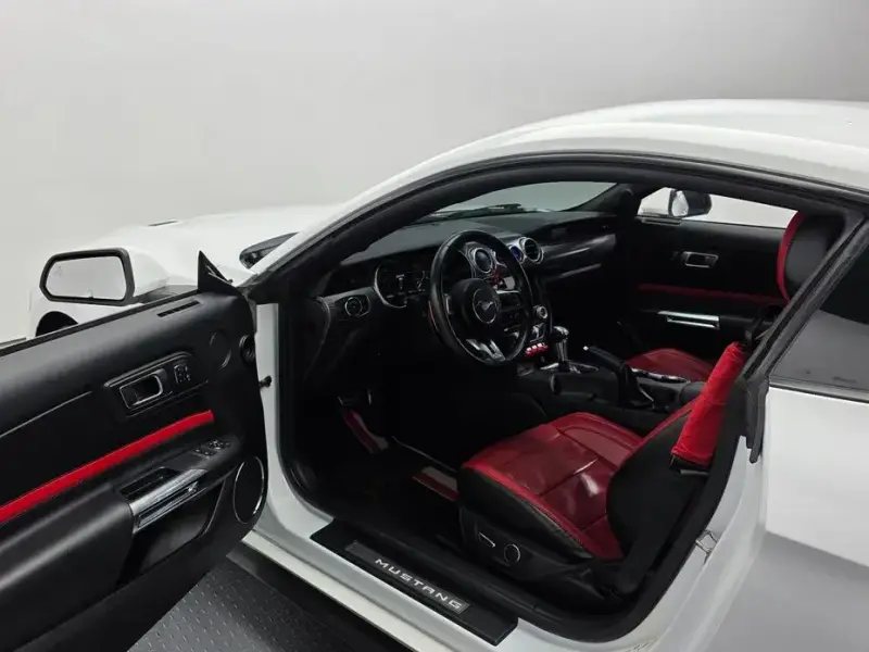 2019 Ford Mustang с пробегом 128 192 км