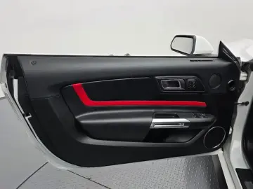 2019 Ford Mustang с пробегом 128 192 км