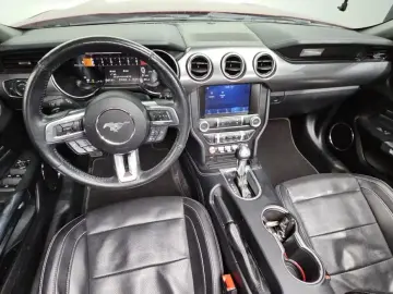 2022 Ford Mustang с пробегом 49 877 км