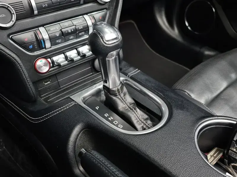 2022 Ford Mustang с пробегом 49 877 км