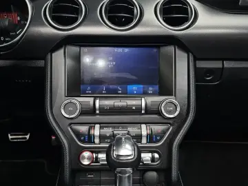 2022 Ford Mustang с пробегом 49 877 км