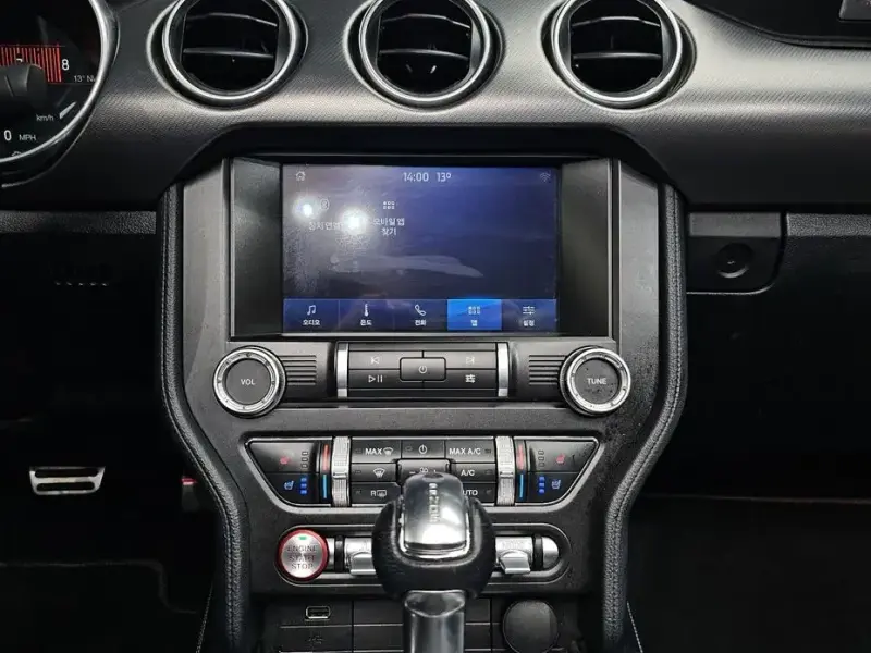 2022 Ford Mustang с пробегом 49 877 км