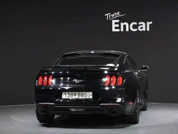 2019 Ford Mustang с пробегом 106 680 км