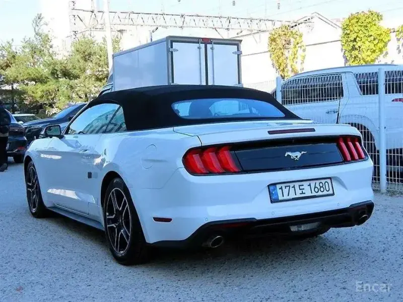 2020 Ford Mustang с пробегом 61 660 км