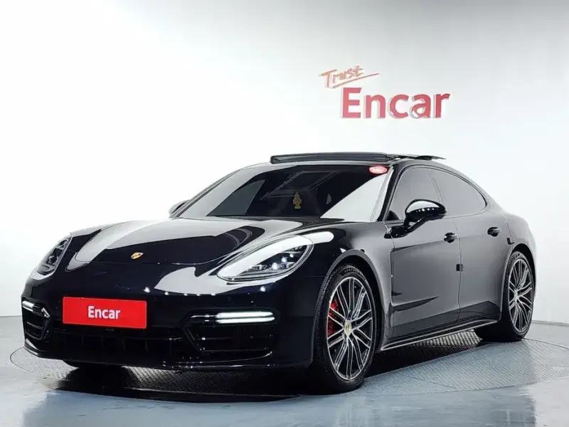 2020 Porsche Panamera с пробегом 13 275 км