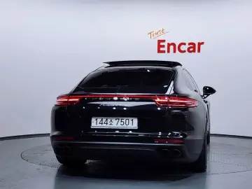 2020 Porsche Panamera с пробегом 37 722 км