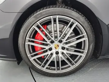 2020 Porsche Panamera с пробегом 37 722 км
