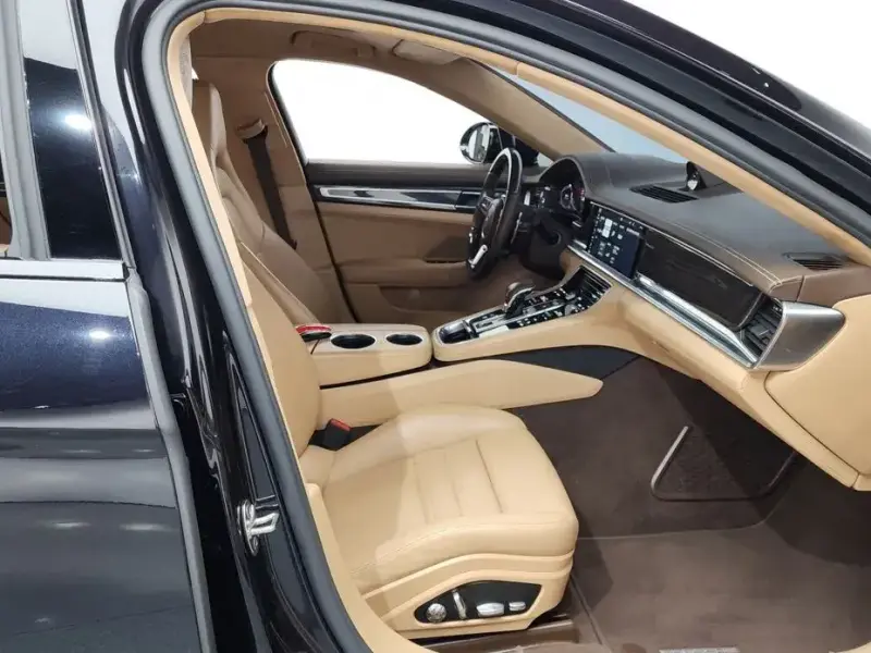 2020 Porsche Panamera с пробегом 37 722 км