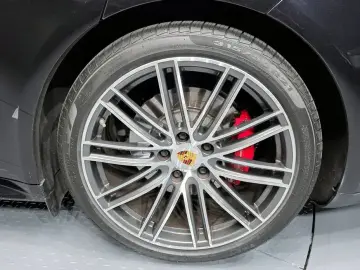 2020 Porsche Panamera с пробегом 39 388 км