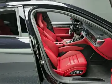 2020 Porsche Panamera с пробегом 39 388 км