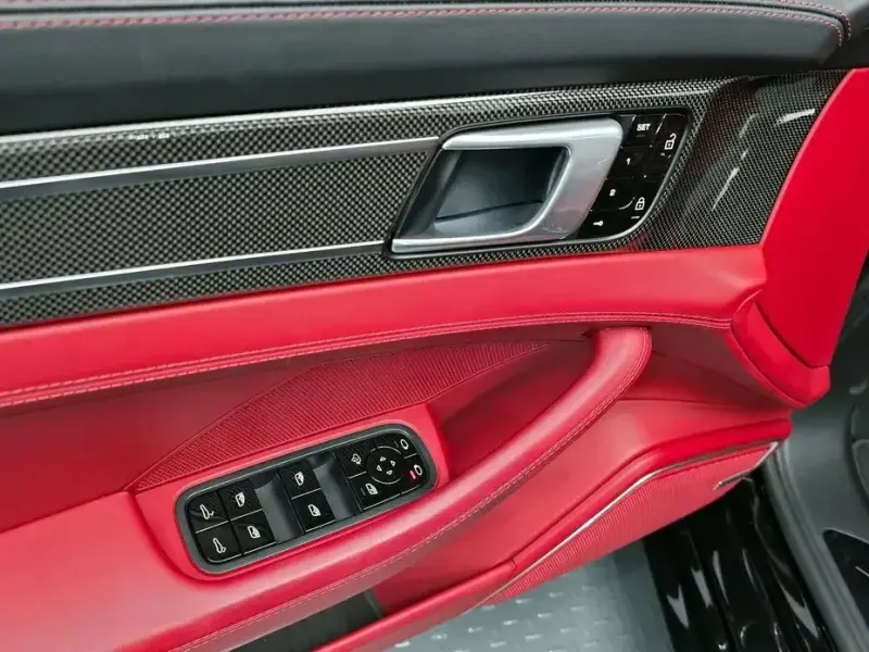 2020 Porsche Panamera с пробегом 39 388 км
