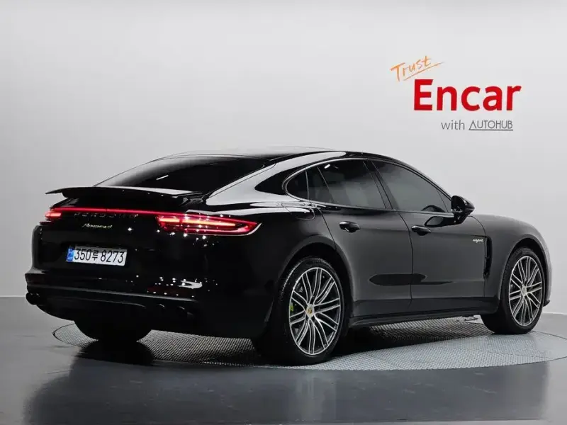 2020 Porsche Panamera с пробегом 56 836 км