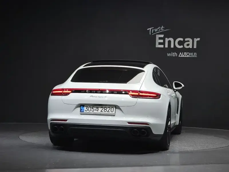 2020 Porsche Panamera с пробегом 14 651 км