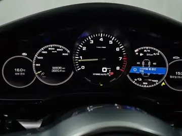 2020 Porsche Panamera с пробегом 56 836 км
