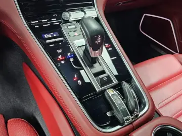 2020 Porsche Panamera с пробегом 56 836 км
