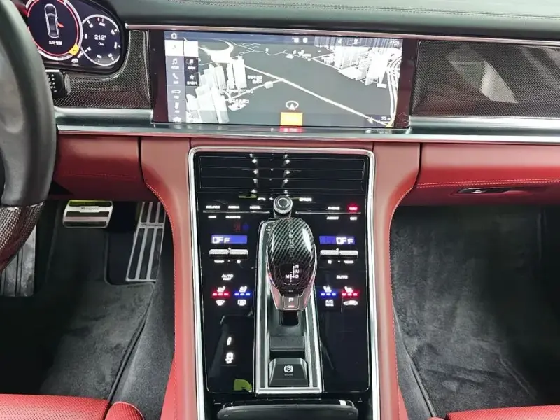 2020 Porsche Panamera с пробегом 14 651 км